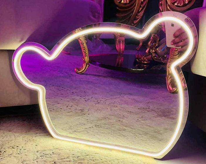 Meow selfie mirror - Neon Boards
